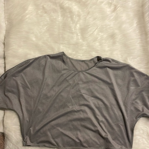 lululemon Women’s Mesh Short-Sleeve Shirt Cropped - Picture 1 of 5